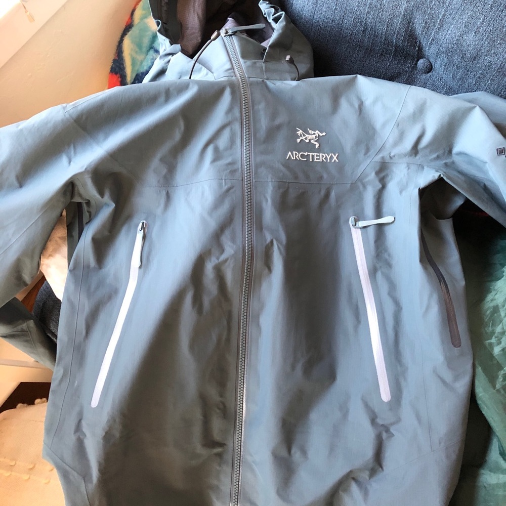 NWOT Arc’teryx Beta AR Jacket